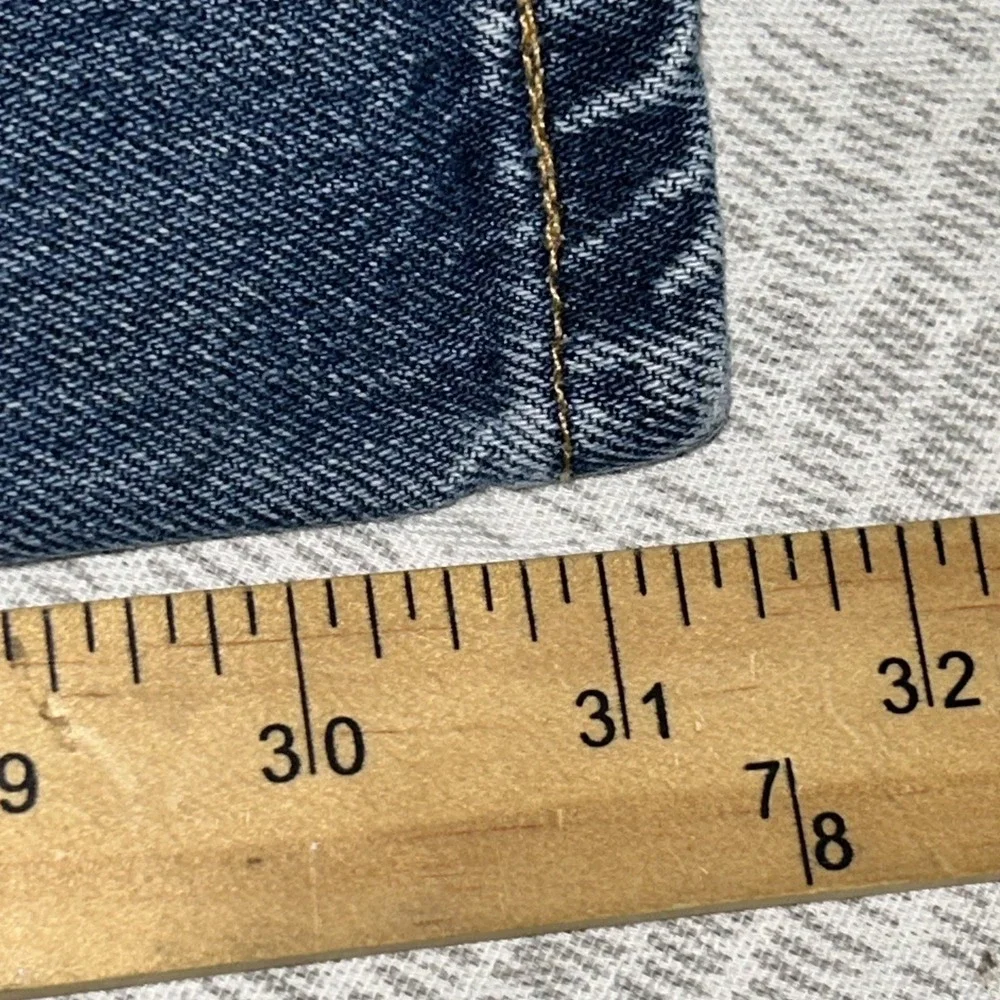 Vintage Levis 550 Jeans Mens 33x32 fits(30x31) Blue Relaxed Fit Y2K Made in USA